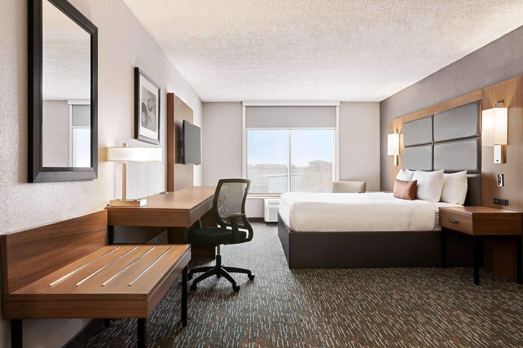 Wingate By Wyndham Cincinnati Blue Ash Dış mekan fotoğraf