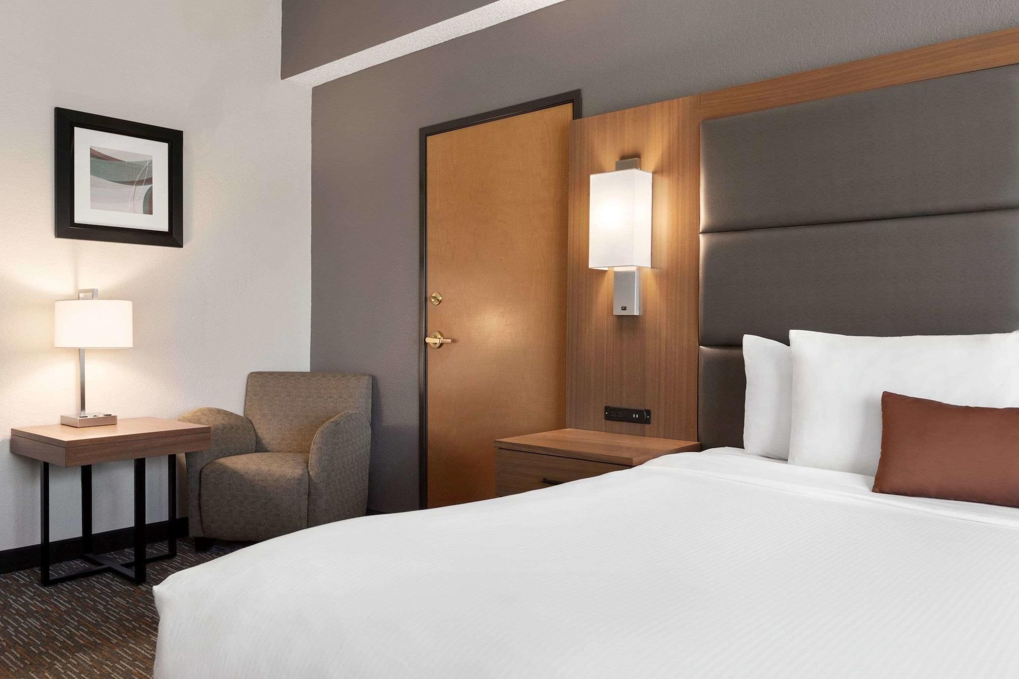 Wingate By Wyndham Cincinnati Blue Ash Dış mekan fotoğraf