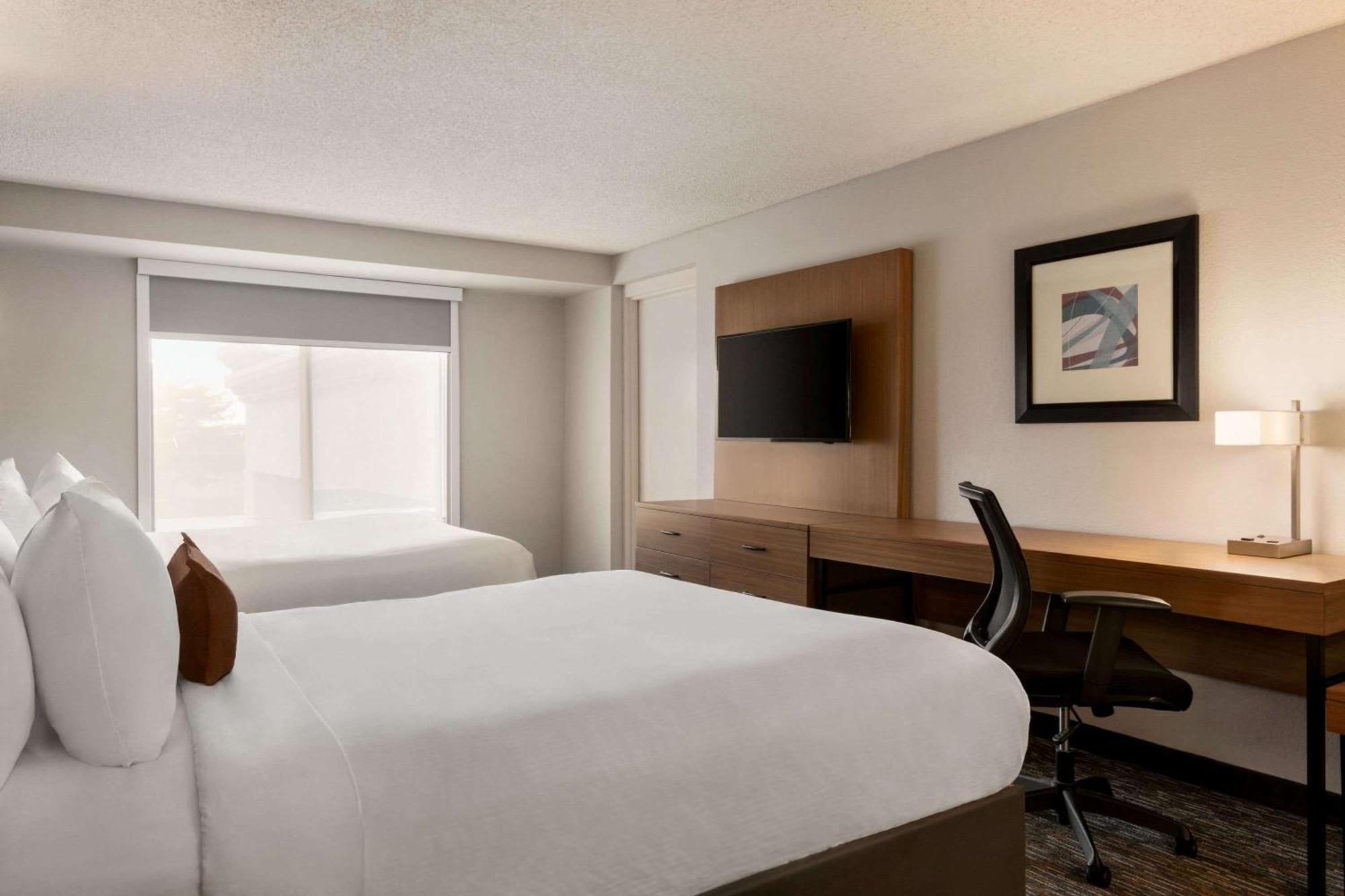 Wingate By Wyndham Cincinnati Blue Ash Dış mekan fotoğraf