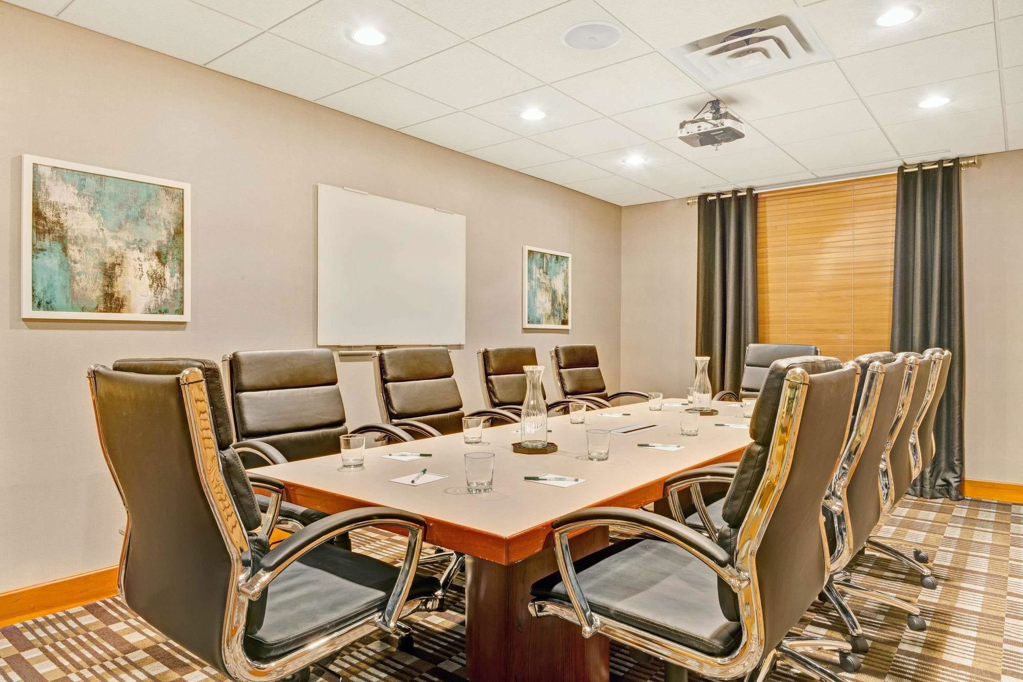 Wingate By Wyndham Cincinnati Blue Ash Dış mekan fotoğraf