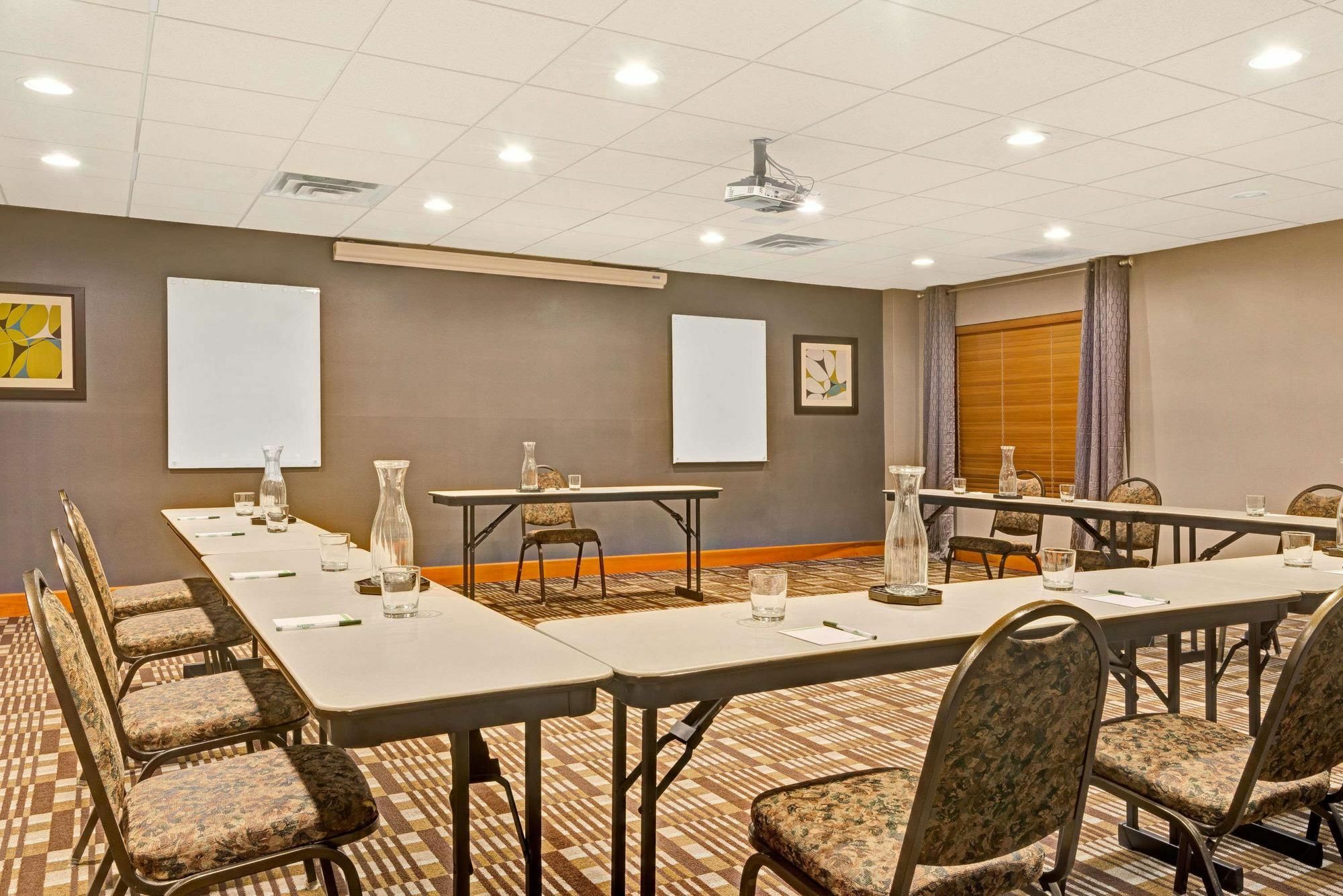 Wingate By Wyndham Cincinnati Blue Ash Dış mekan fotoğraf